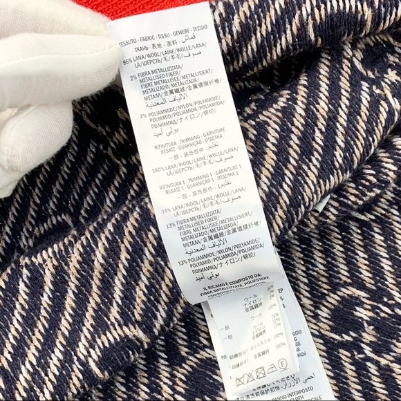 GUCCI *Like New* Wool Logo Jacket - Picture 12 of 14